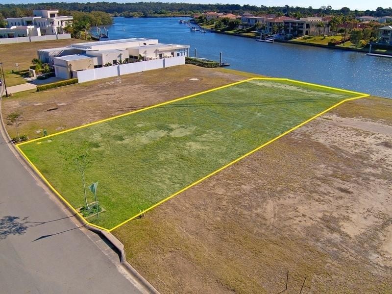2605 Gracemere Circuit North, Hope Island QLD 4212