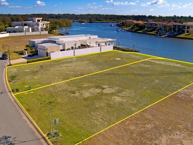 2605 Gracemere Circuit North, Hope Island QLD 4212