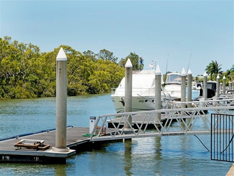 2335 Cressbrook Drive, Hope Island QLD 4212