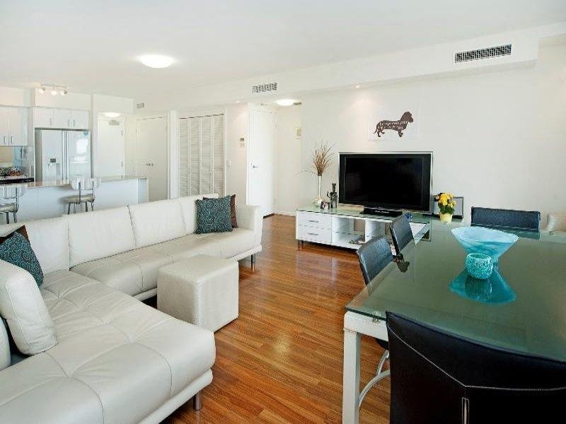 8407 Magnolia Drive East, Hope Island QLD 4212