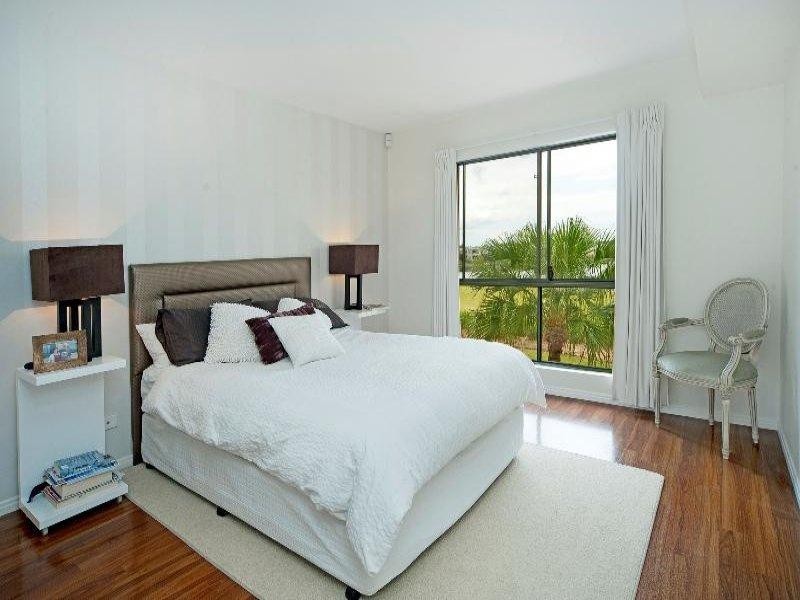 8407 Magnolia Drive East, Hope Island QLD 4212