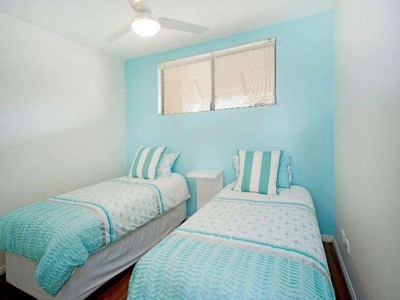 8407 Magnolia Drive East, Hope Island QLD 4212