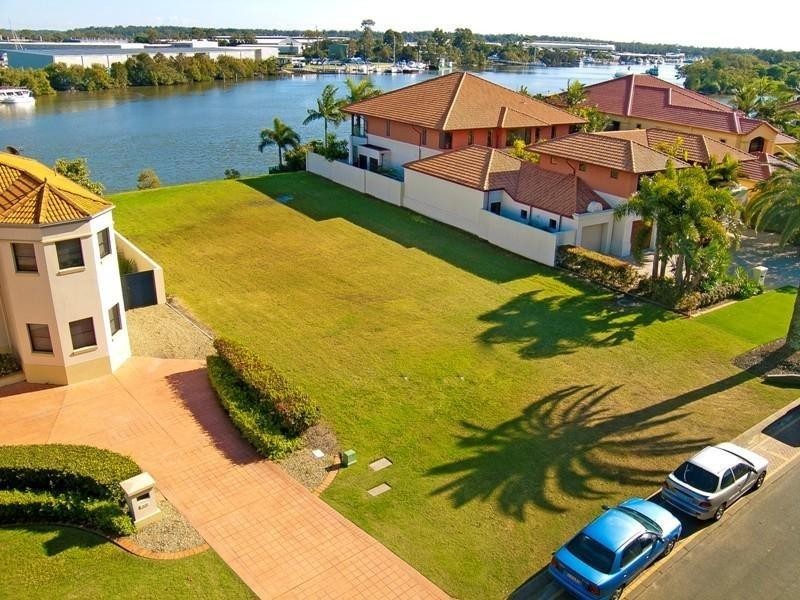 3119 Riverleigh Drive, Hope Island QLD 4212