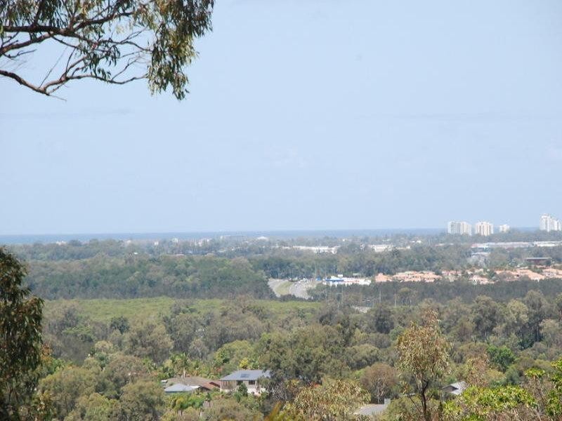 71 Highvale Drive, Helensvale QLD 4212