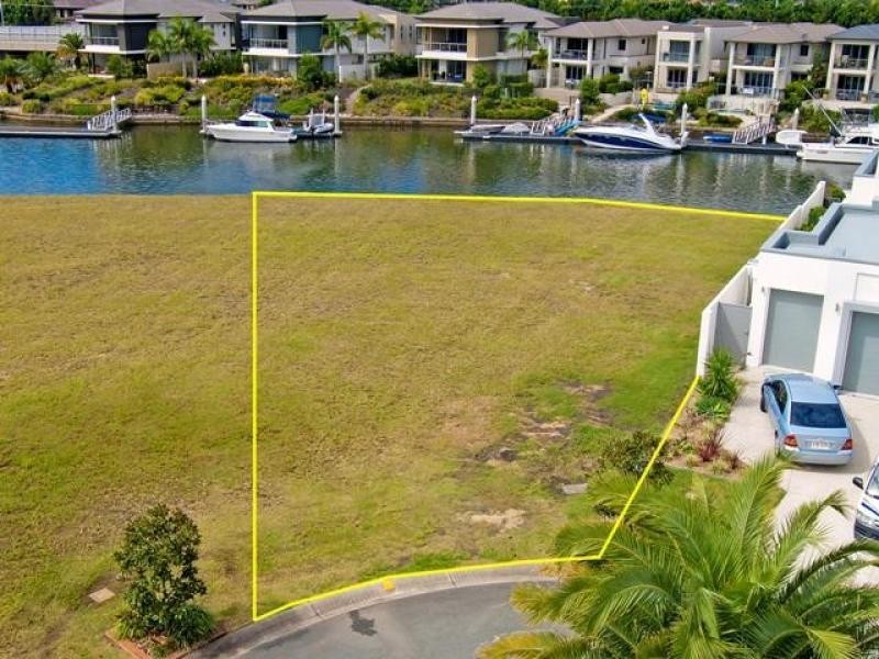 2216 Taromeo Court, Hope Island QLD 4212