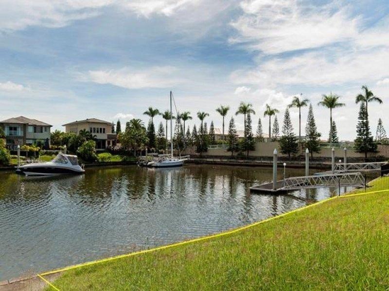 2173 Beaufort Way, Hope Island QLD 4212