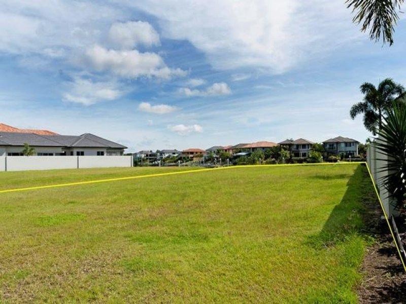 2173 Beaufort Way, Hope Island QLD 4212