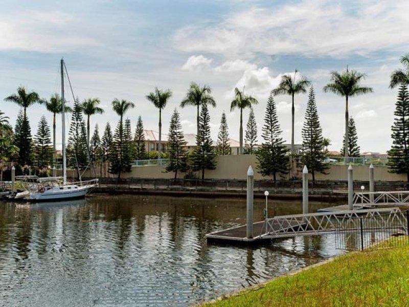 2173 Beaufort Way, Hope Island QLD 4212