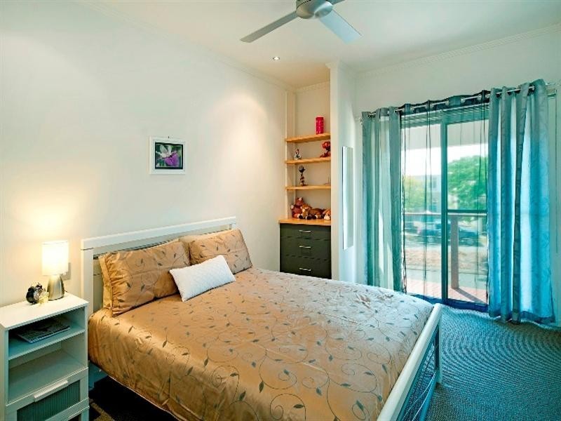 64 The Peninsula, Helensvale QLD 4212