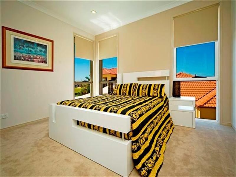 2130 Carlton Drive, Hope Island QLD 4212