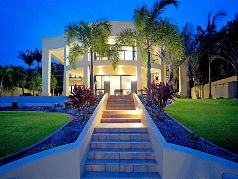 3117 Riverleigh Drive, Hope Island QLD 4212