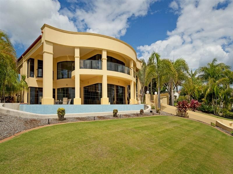 3117 Riverleigh Drive, Hope Island QLD 4212