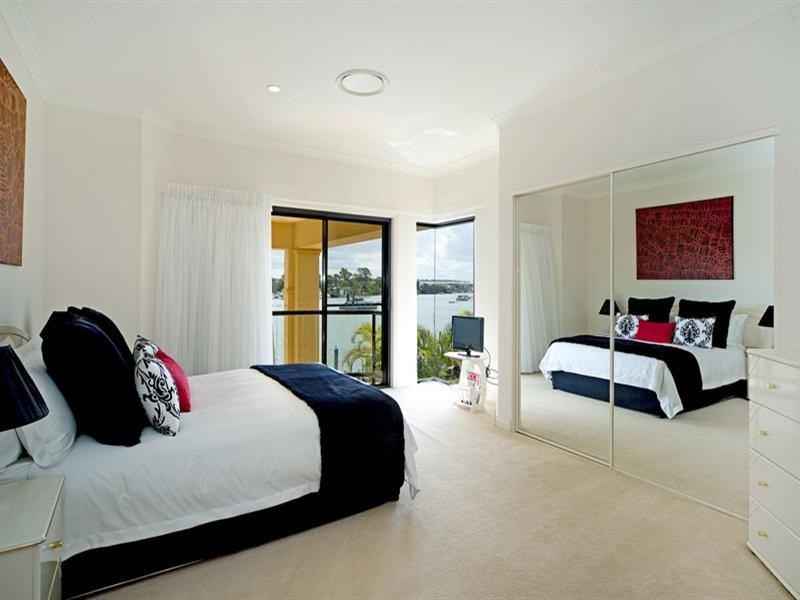 3117 Riverleigh Drive, Hope Island QLD 4212