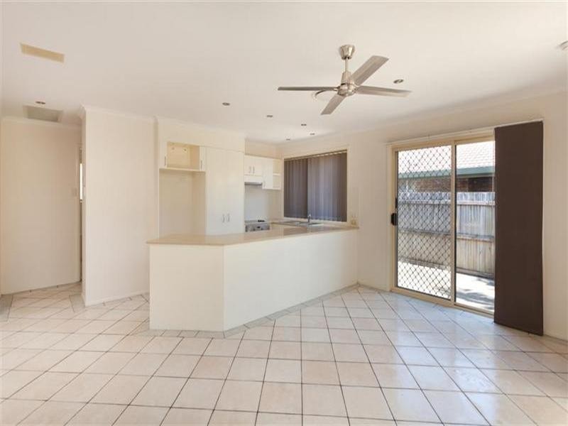 2 78 River Oak Drive, Helensvale QLD 4212