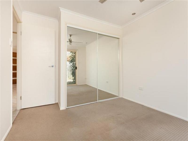 2 78 River Oak Drive, Helensvale QLD 4212