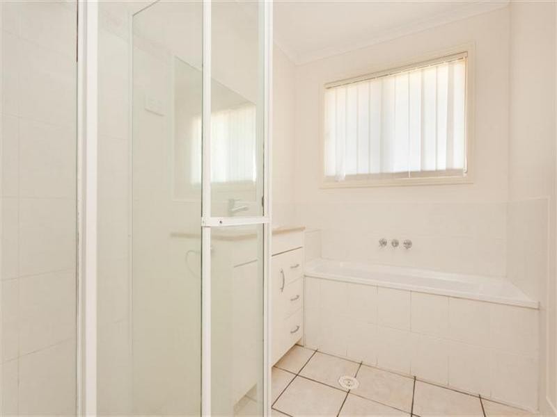 2 78 River Oak Drive, Helensvale QLD 4212