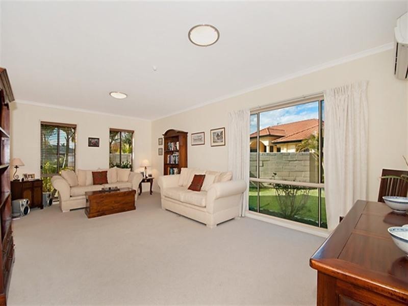 3 Tammy Court, Helensvale QLD 4212