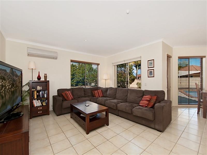 3 Tammy Court, Helensvale QLD 4212