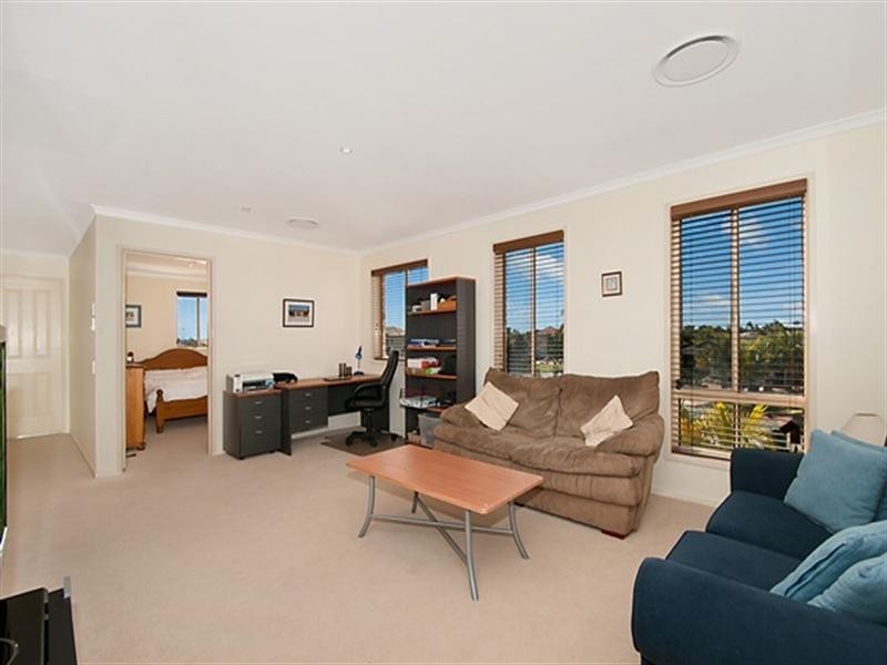 3 Tammy Court, Helensvale QLD 4212