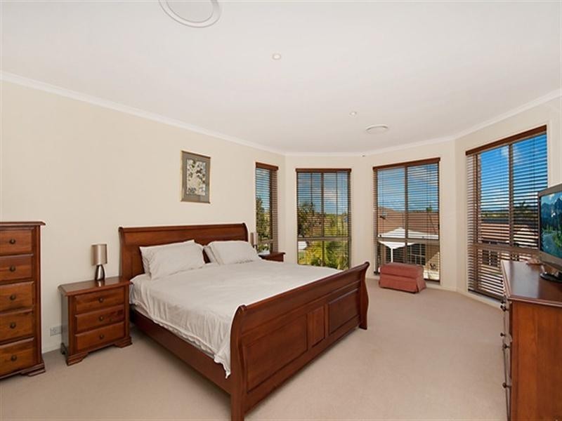 3 Tammy Court, Helensvale QLD 4212