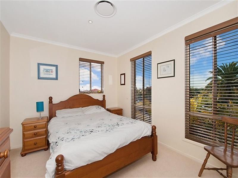 3 Tammy Court, Helensvale QLD 4212