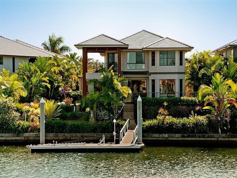 2303 Belmont Court, Hope Island QLD 4212