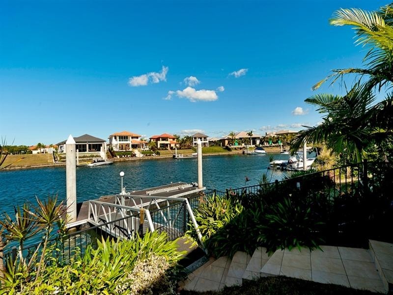 2303 Belmont Court, Hope Island QLD 4212