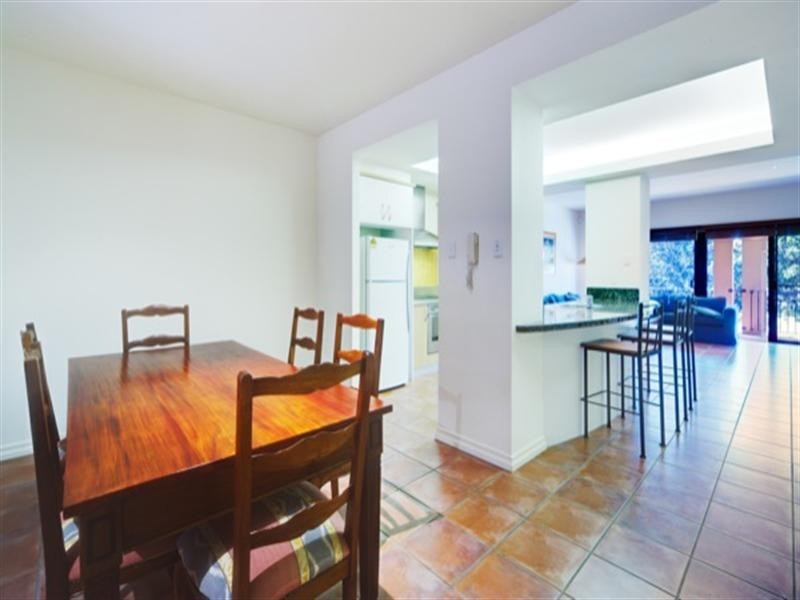 3283 The Palladian Drive, Hope Island QLD 4212