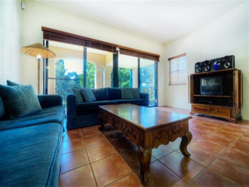 3283 The Palladian Drive, Hope Island QLD 4212