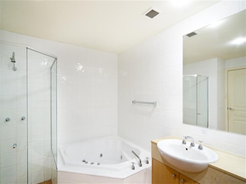 3283 The Palladian Drive, Hope Island QLD 4212