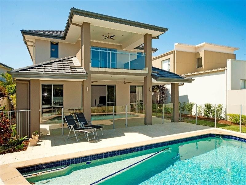 2851 Virginia Drive, Hope Island QLD 4212