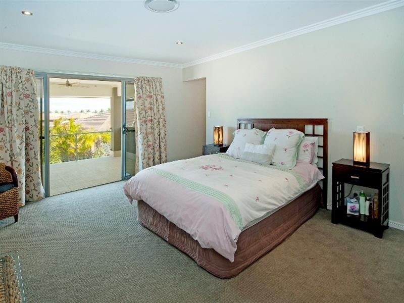 2851 Virginia Drive, Hope Island QLD 4212