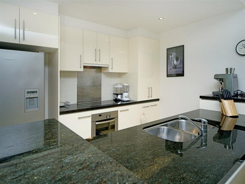 2359 Belmont Court East, Hope Island QLD 4212