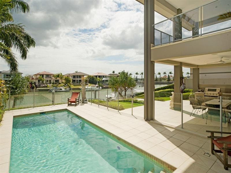 2165 Beaufort Way, Hope Island QLD 4212