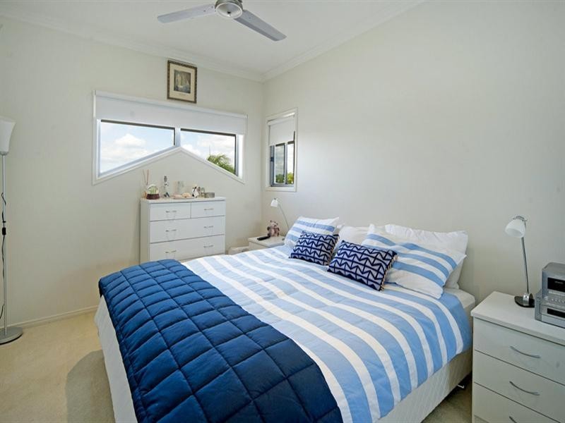 2165 Beaufort Way, Hope Island QLD 4212