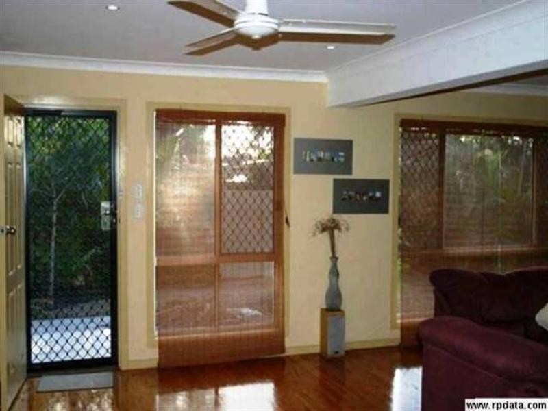 89 Crescent Avenue, Hope Island QLD 4212