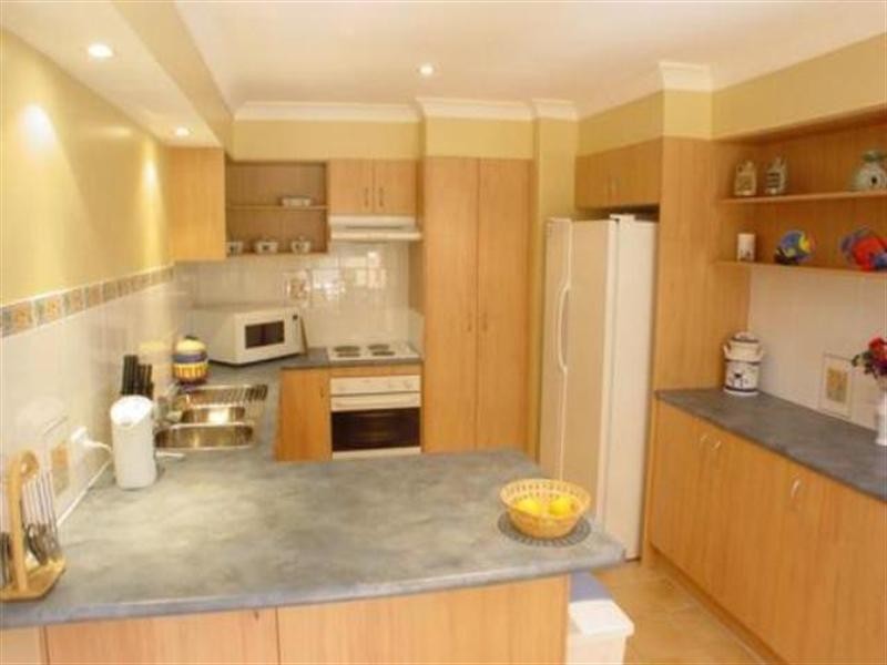 89 Crescent Avenue, Hope Island QLD 4212