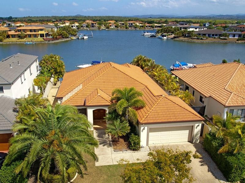 26 The Peninsula, Helensvale QLD 4212