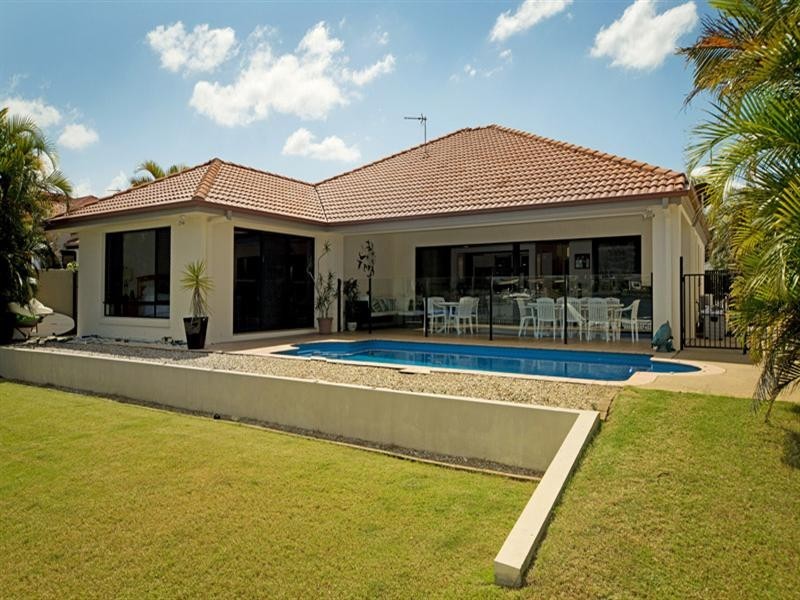 26 The Peninsula, Helensvale QLD 4212