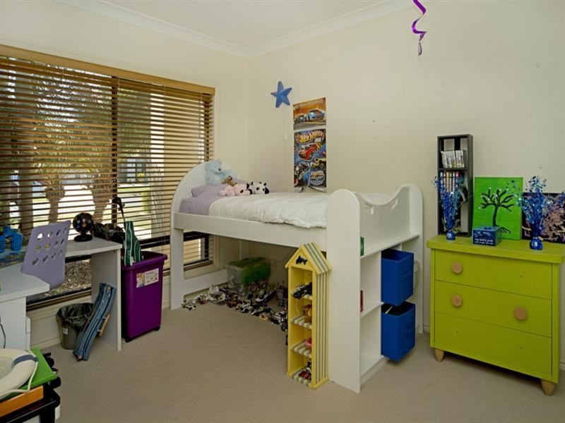 26 The Peninsula, Helensvale QLD 4212