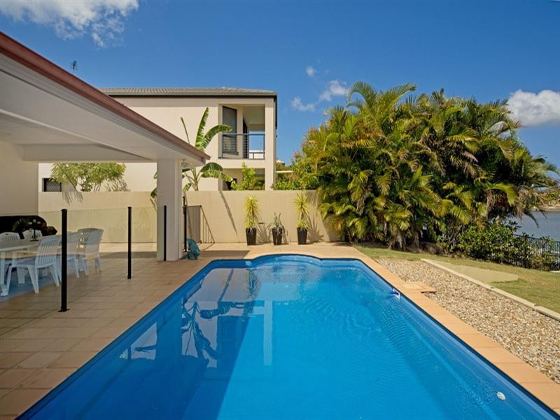 26 The Peninsula, Helensvale QLD 4212