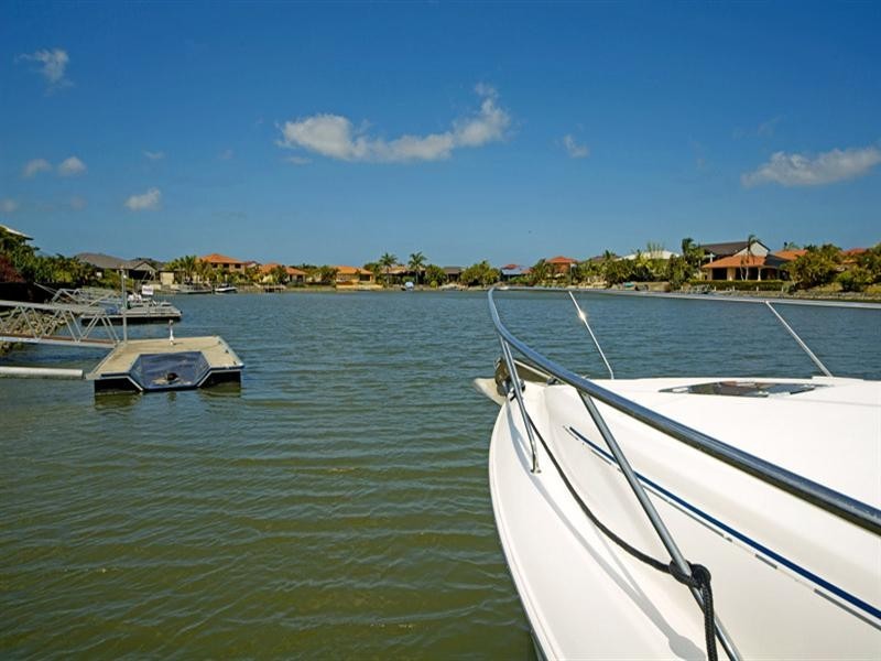 26 The Peninsula, Helensvale QLD 4212