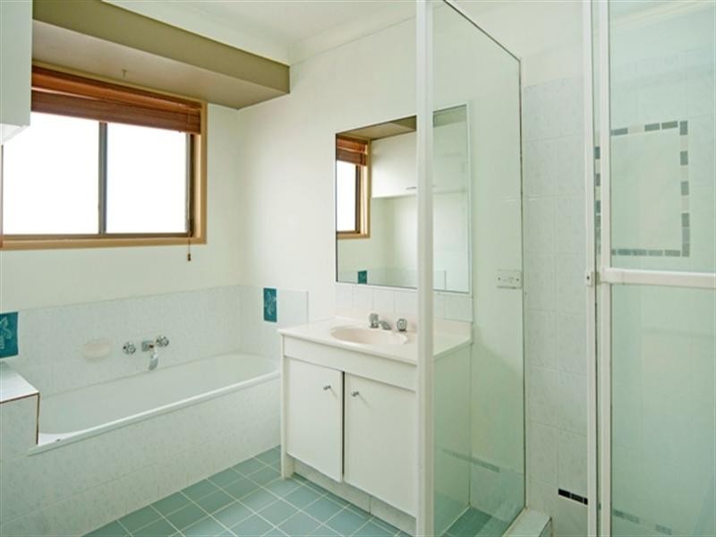 13 Eingana Street, Hope Island QLD 4212