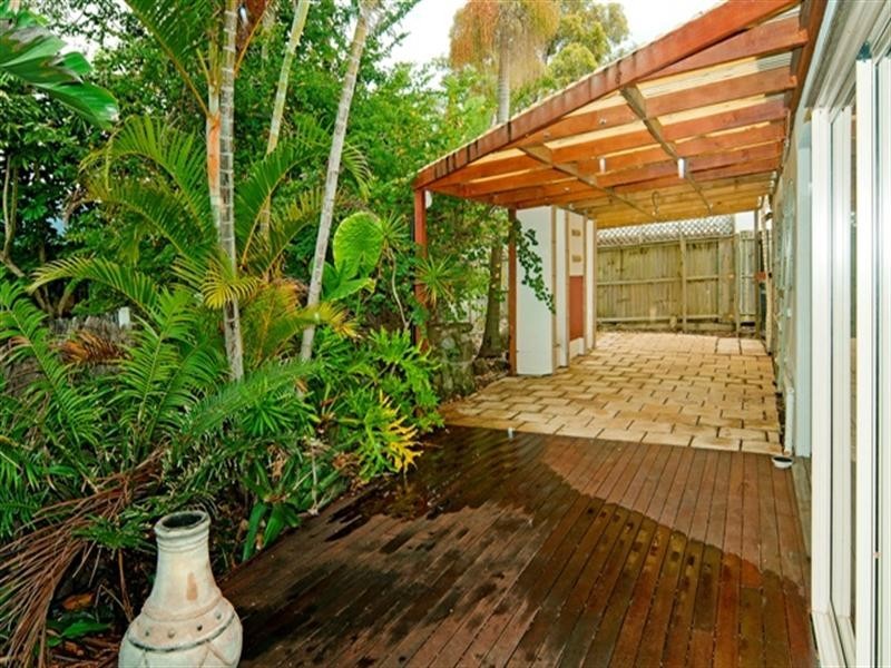 13 Eingana Street, Hope Island QLD 4212