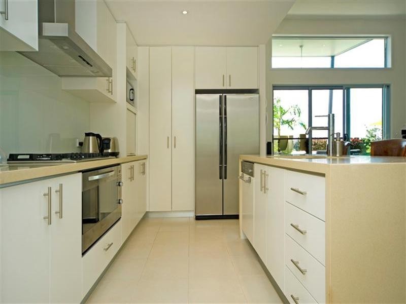 2252 Glengallon Way, Hope Island QLD 4212