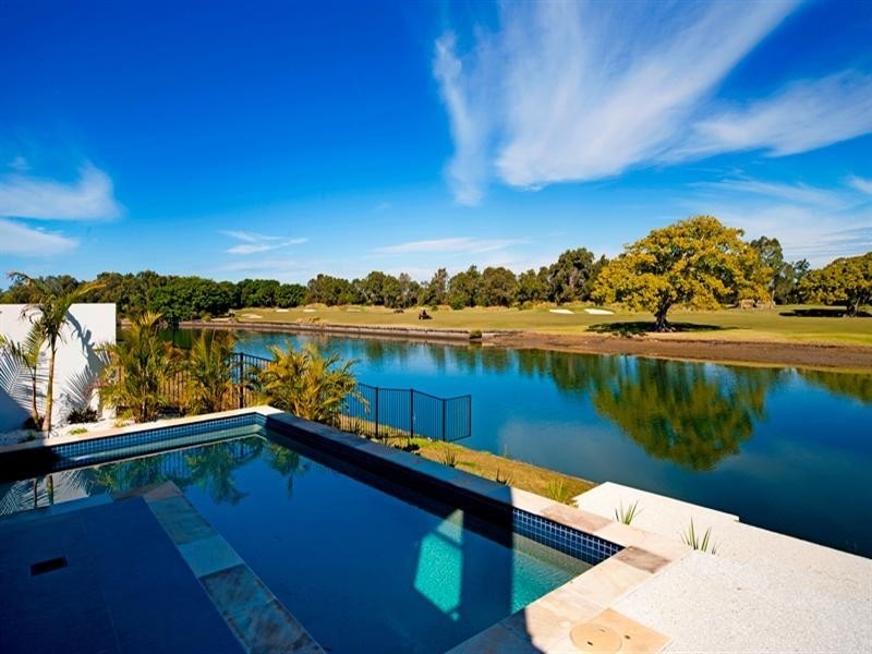 7632 Fairway Boulevard, Hope Island QLD 4212