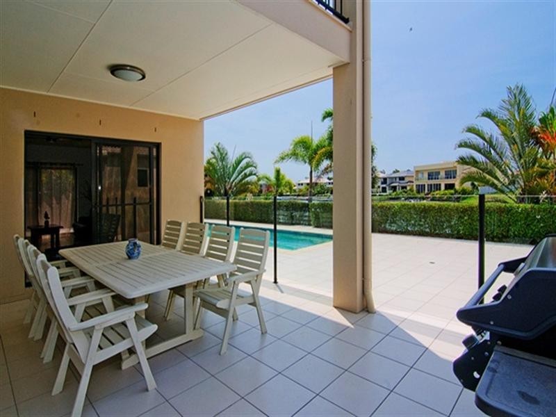 11 Mandolin Avenue, Helensvale QLD 4212