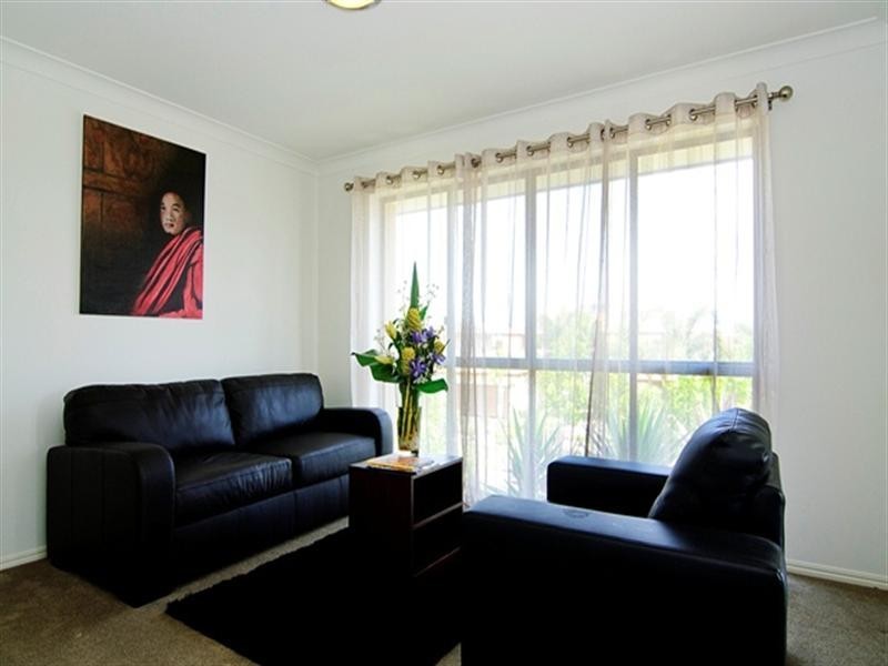 11 Mandolin Avenue, Helensvale QLD 4212