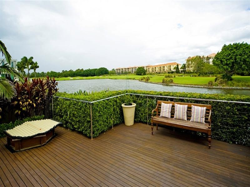 6094 Lugano Drive, Hope Island QLD 4212