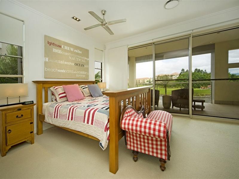 6094 Lugano Drive, Hope Island QLD 4212